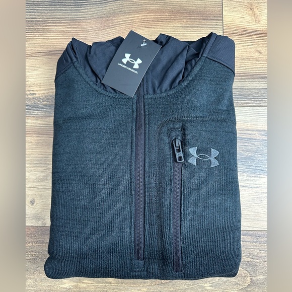 UA Men’s Half Zip Specialist Hood